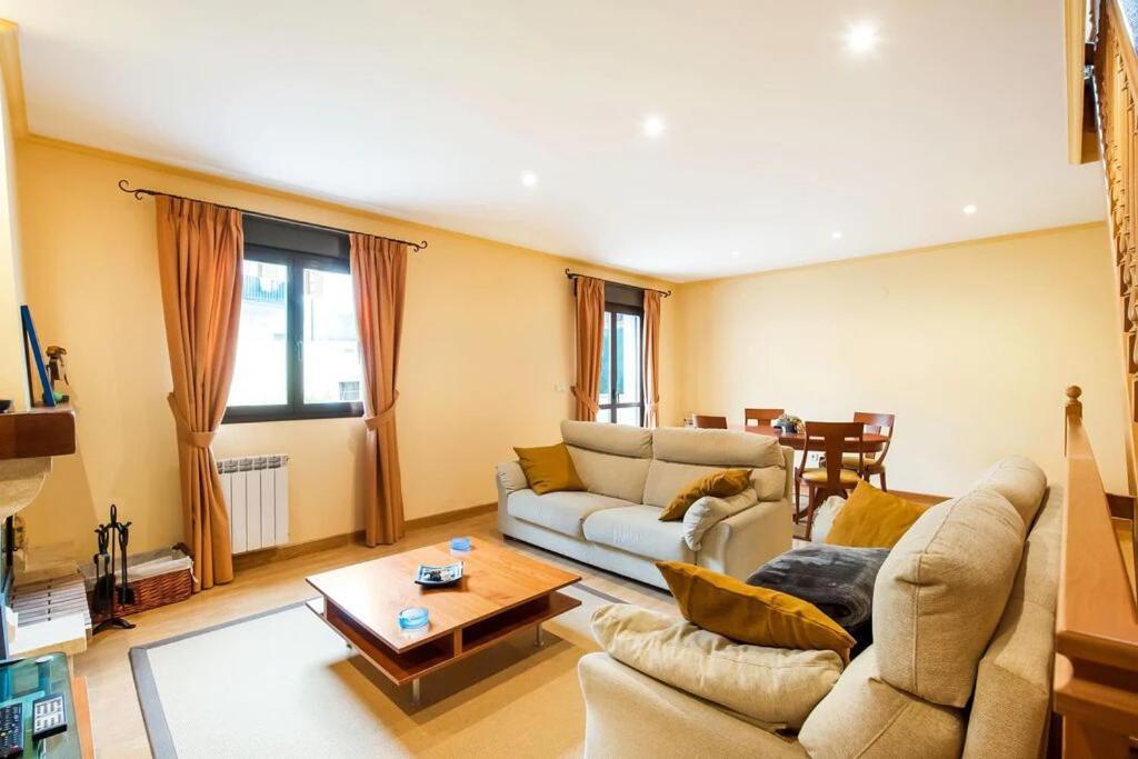莱萨Magnifica Casa Con Jardin, Bbq E Hidromasaje别墅 外观 照片